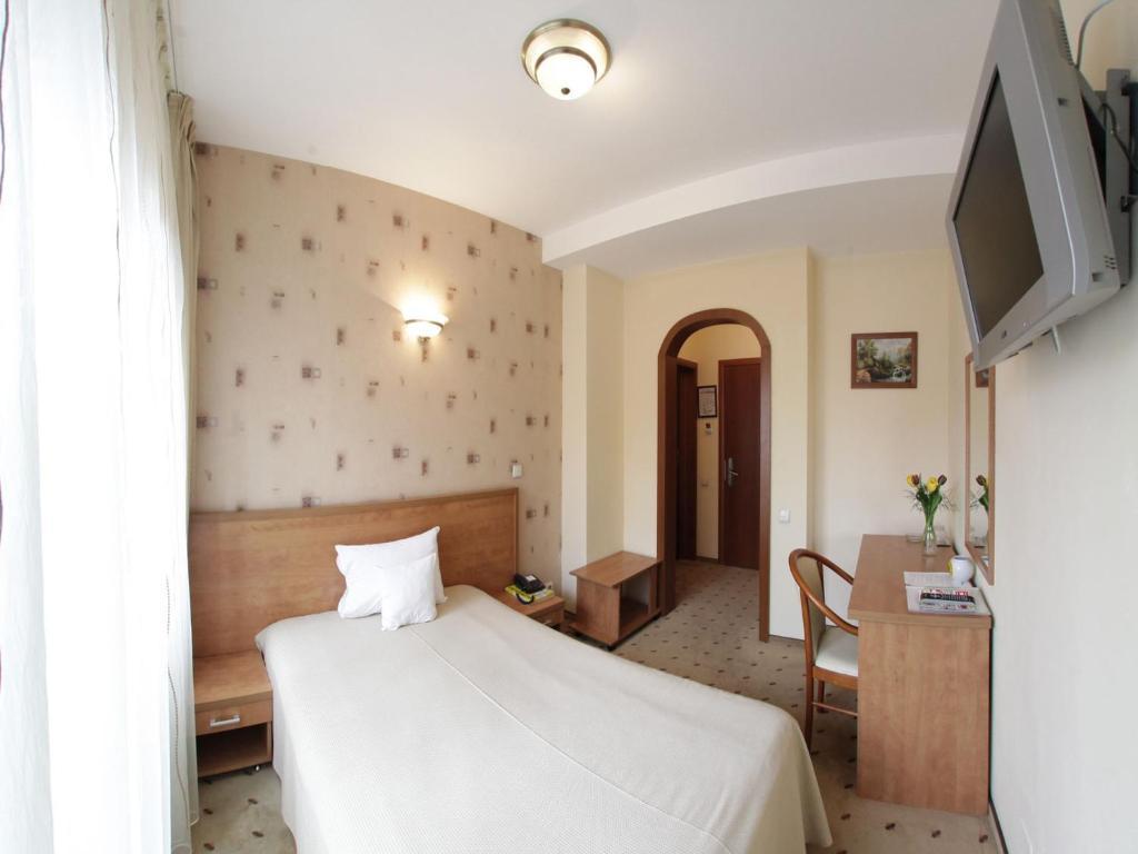 Oscar Hotel 3*
